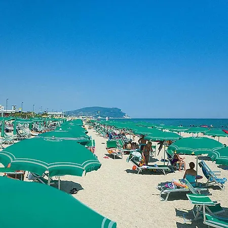 Apartamento Villaggio Turistico Internationale - Ima02215-dya
